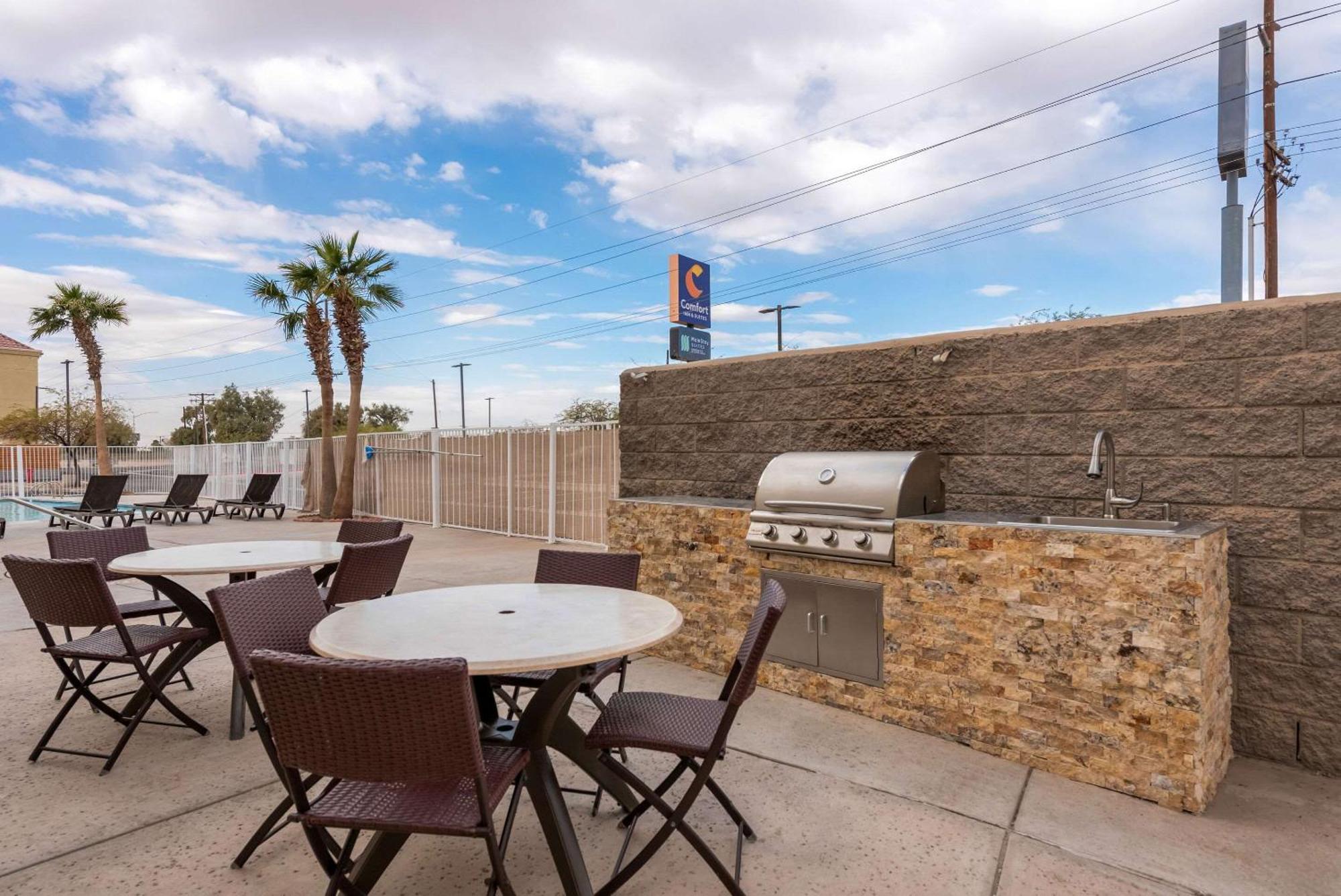 Comfort Inn & Suites El Centro I-8 Kültér fotó